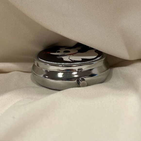 Nightmare Before Christmas Zero Travel Pill Box 3 Compartment Medicine Case NEW - Picture 3 of 5